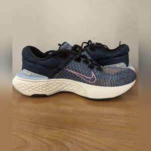 Nike ZoomX Invincible 2 Running Shoes - Women's Size 9 - Blue and Plum Color